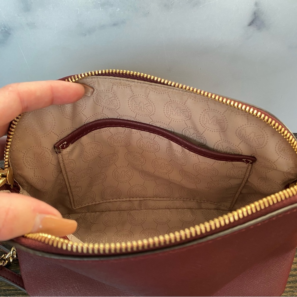 Michael Kors Cindy Saffiano Dome Crossbody - Picture 7 of 7